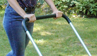 Cyclone clearance nut rake